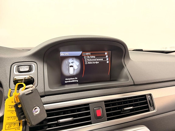 Volvo V70 19 of 30