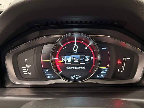 Volvo V70 16 of 30