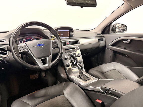 Volvo V70 26 of 30