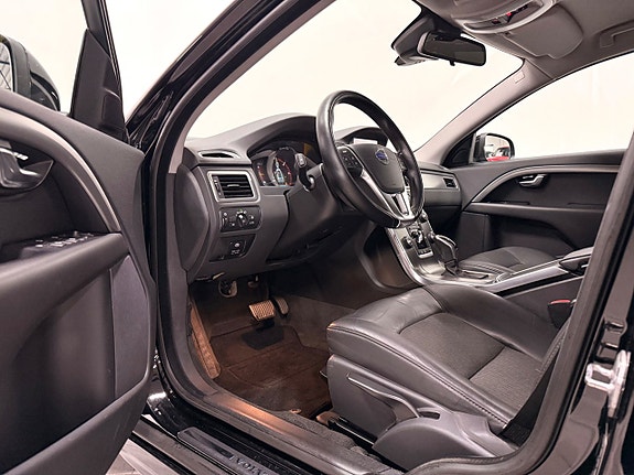 Volvo V70 9 of 30