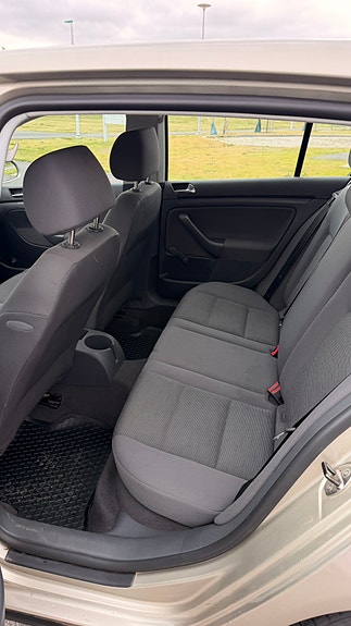 Volkswagen Golf V 8 of 10