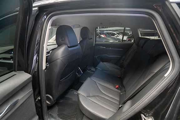 Skoda Enyaq 18 of 26