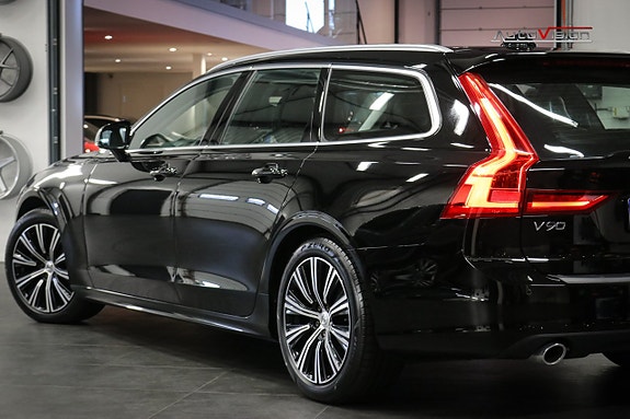 Volvo V90 5 of 30