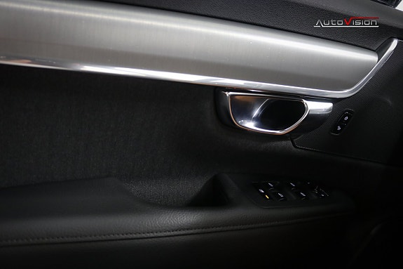 Volvo V90 16 of 30