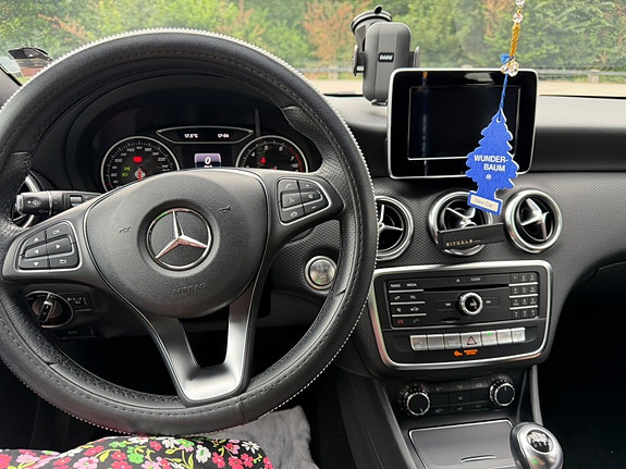 Mercedes-Benz A180 9 of 11