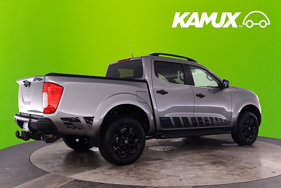 Nissan Navara 2 of 22