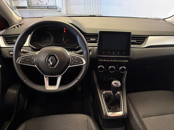 Renault Captur 12 of 16