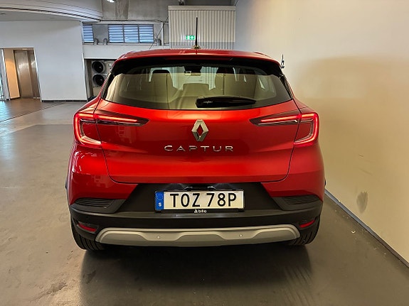 Renault Captur 7 of 16