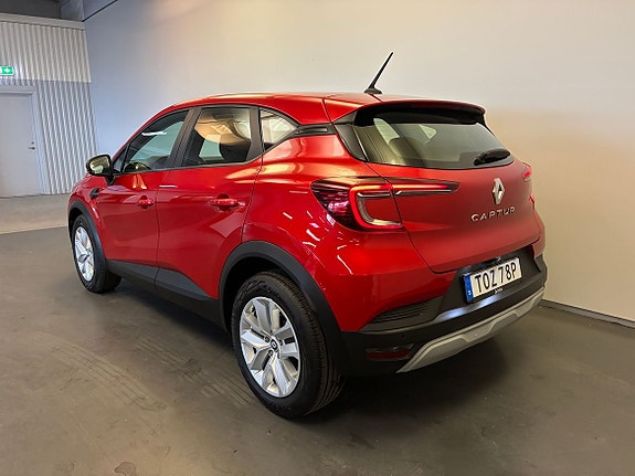 Renault Captur 6 of 16
