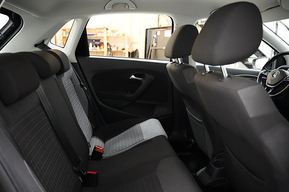 Volkswagen Polo 17 of 18