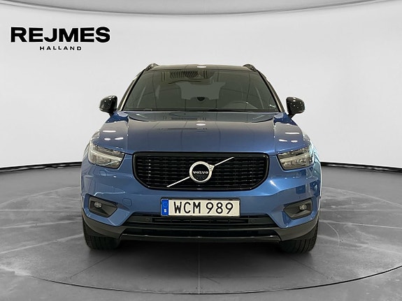 Volvo XC40 9 of 14