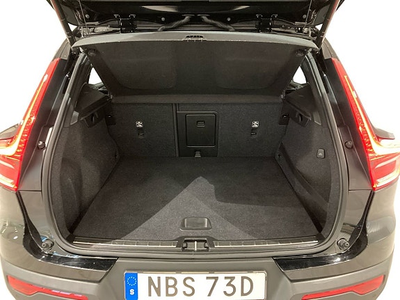 Volvo XC40 13 of 15