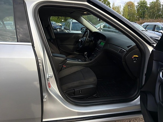 Saab 9-5 13 of 25