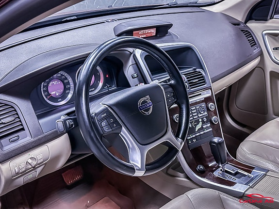 Volvo XC60 16 of 26