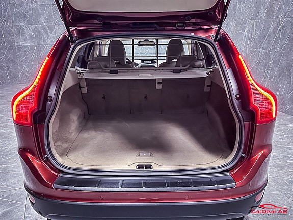 Volvo XC60 18 of 26