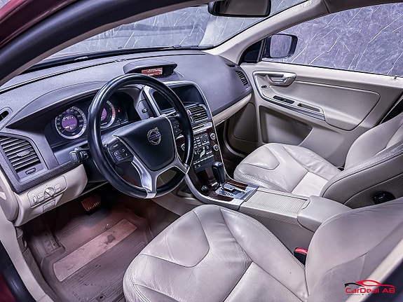 Volvo XC60 15 of 26