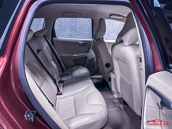 Volvo XC60 17 of 26