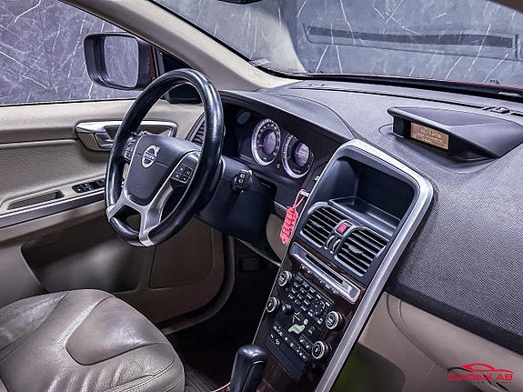 Volvo XC60 12 of 26
