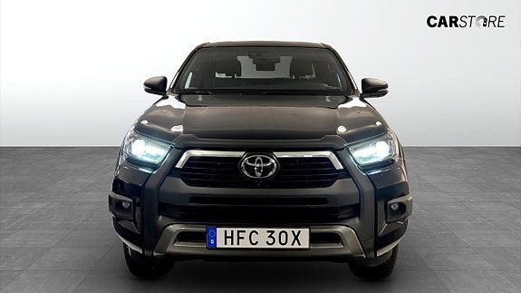 Toyota HiLux 8 of 26