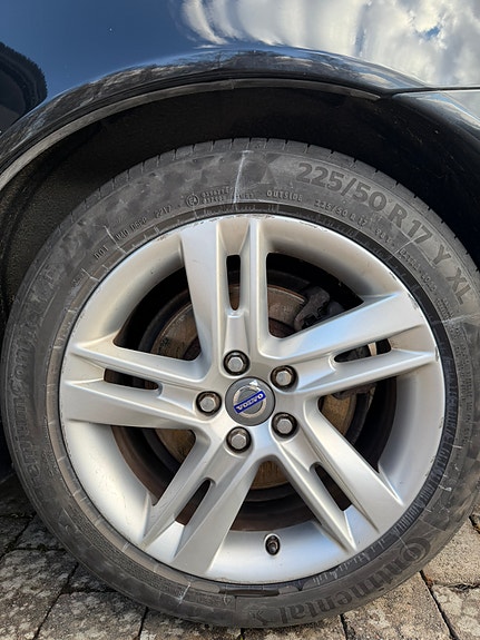 Volvo V70 13 of 18