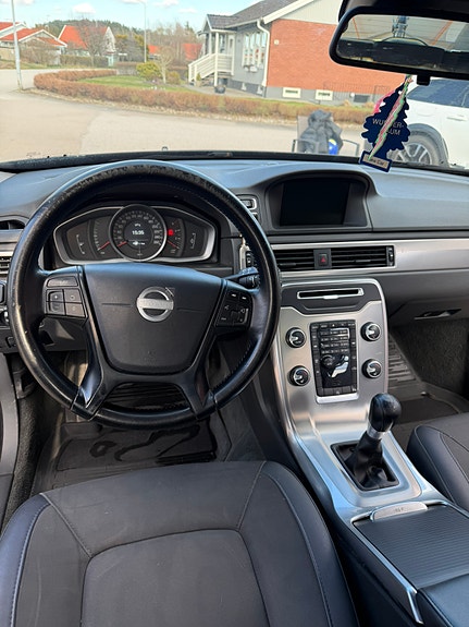 Volvo V70 11 of 18