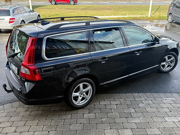 Volvo V70 4 of 15