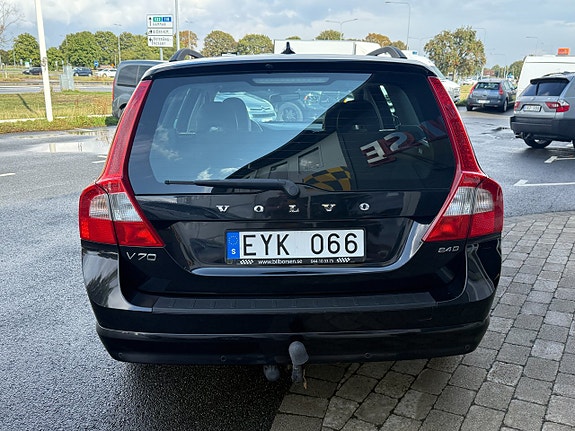 Volvo V70 5 of 15