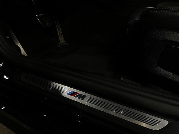 BMW 530e 16 of 17