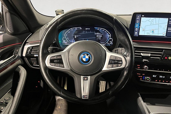 BMW 530e 12 of 17