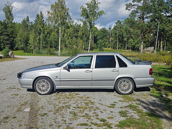 Volvo S70 3 of 22