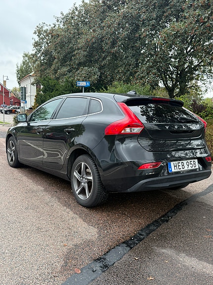 Volvo V40 5 of 15