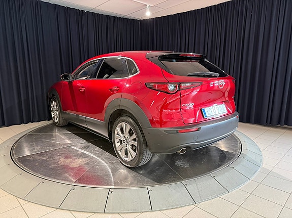 Mazda CX-30 4 of 17
