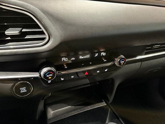 Mazda CX-30 15 of 17