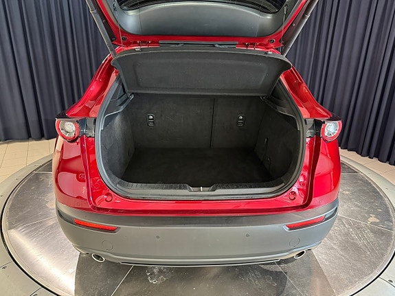 Mazda CX-30 9 of 17