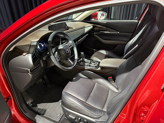 Mazda CX-30 11 of 17