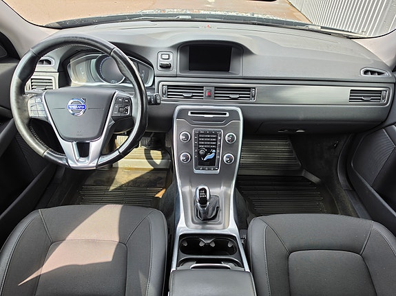 Volvo XC70 15 of 17