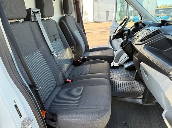 Ford Transit 7 of 19