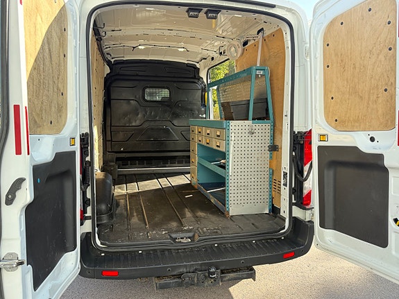 Ford Transit 17 of 19