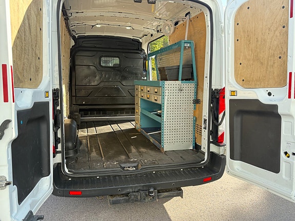 Ford Transit 18 of 19