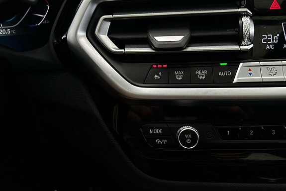 BMW iX3 24 of 30