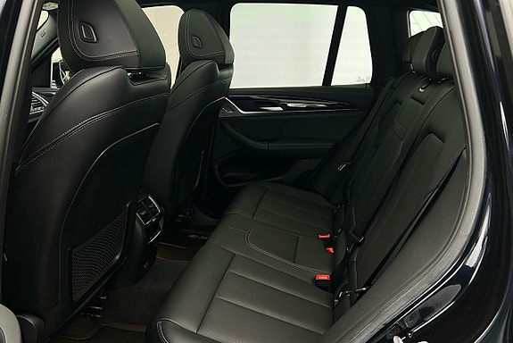 BMW iX3 13 of 30
