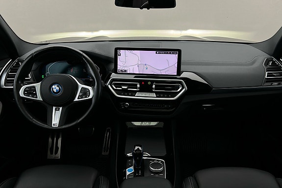 BMW iX3 6 of 30