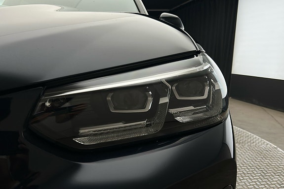 BMW iX3 11 of 30
