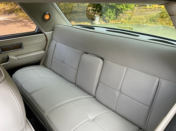 Chrysler Imperial 8 of 17