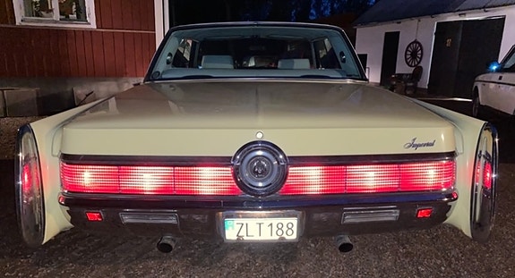 Chrysler Imperial 14 of 17