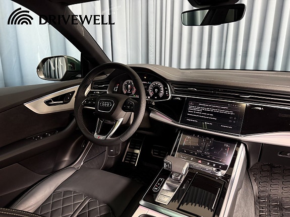 Audi Q8 10 of 30