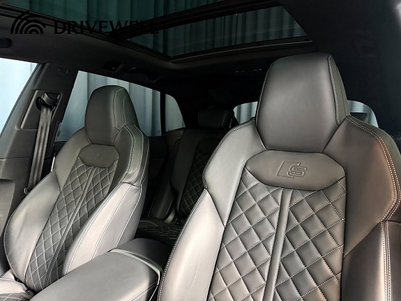 Audi Q8 7 of 30