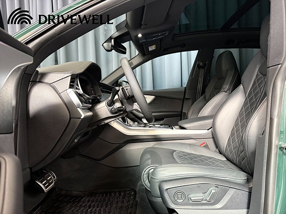 Audi Q8 6 of 30