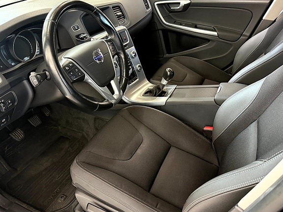 Volvo V60 9 of 13