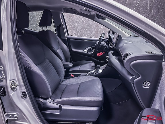 Toyota Yaris 16 of 24